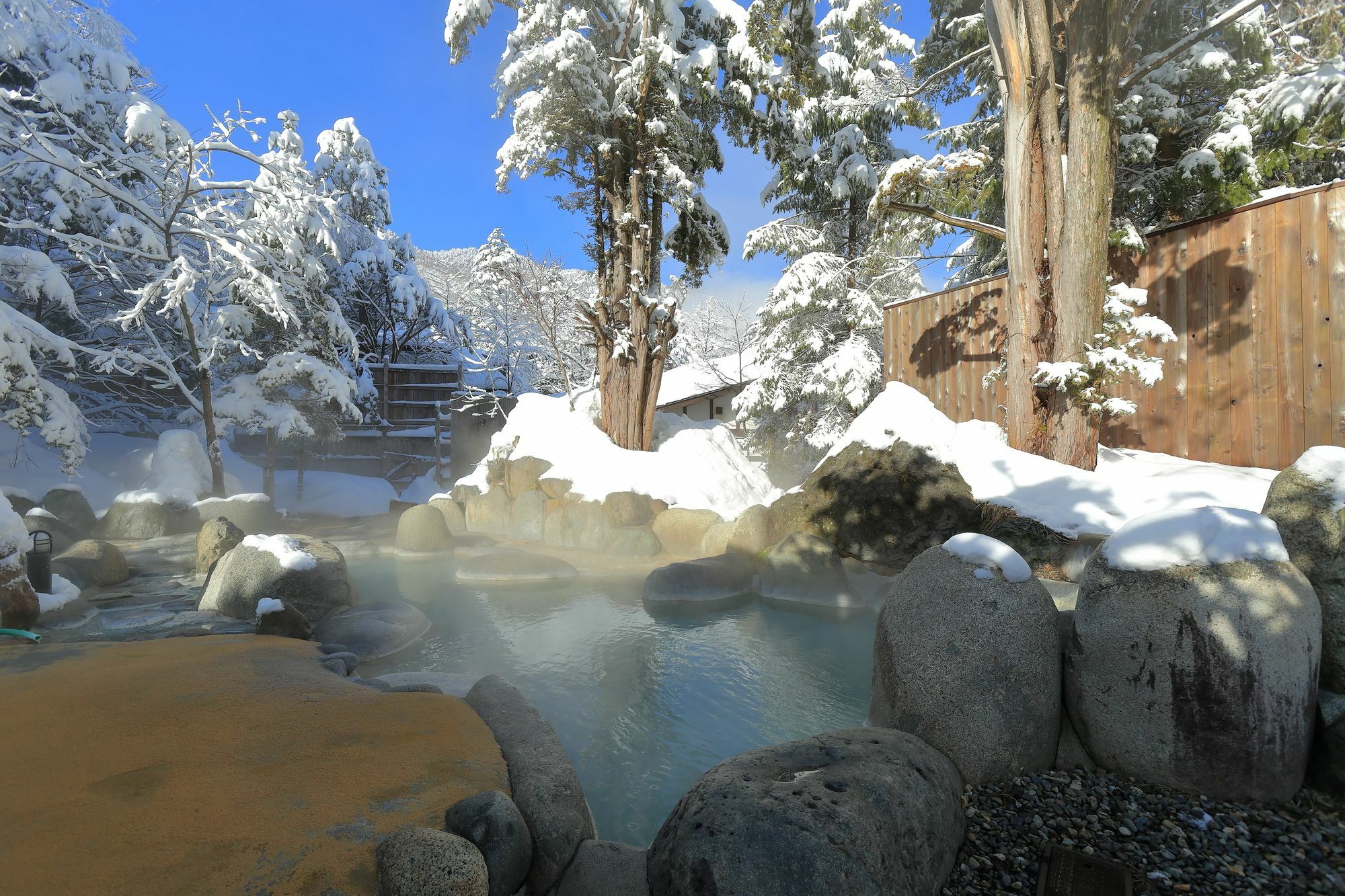 Hirayunomori Hotel Takayama  Bagian luar foto